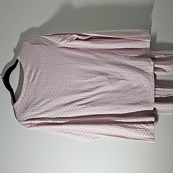 Liz Claiborne pjs pink with black dots. Bottoms are a small. Top is medium. - Picture 4 of 6